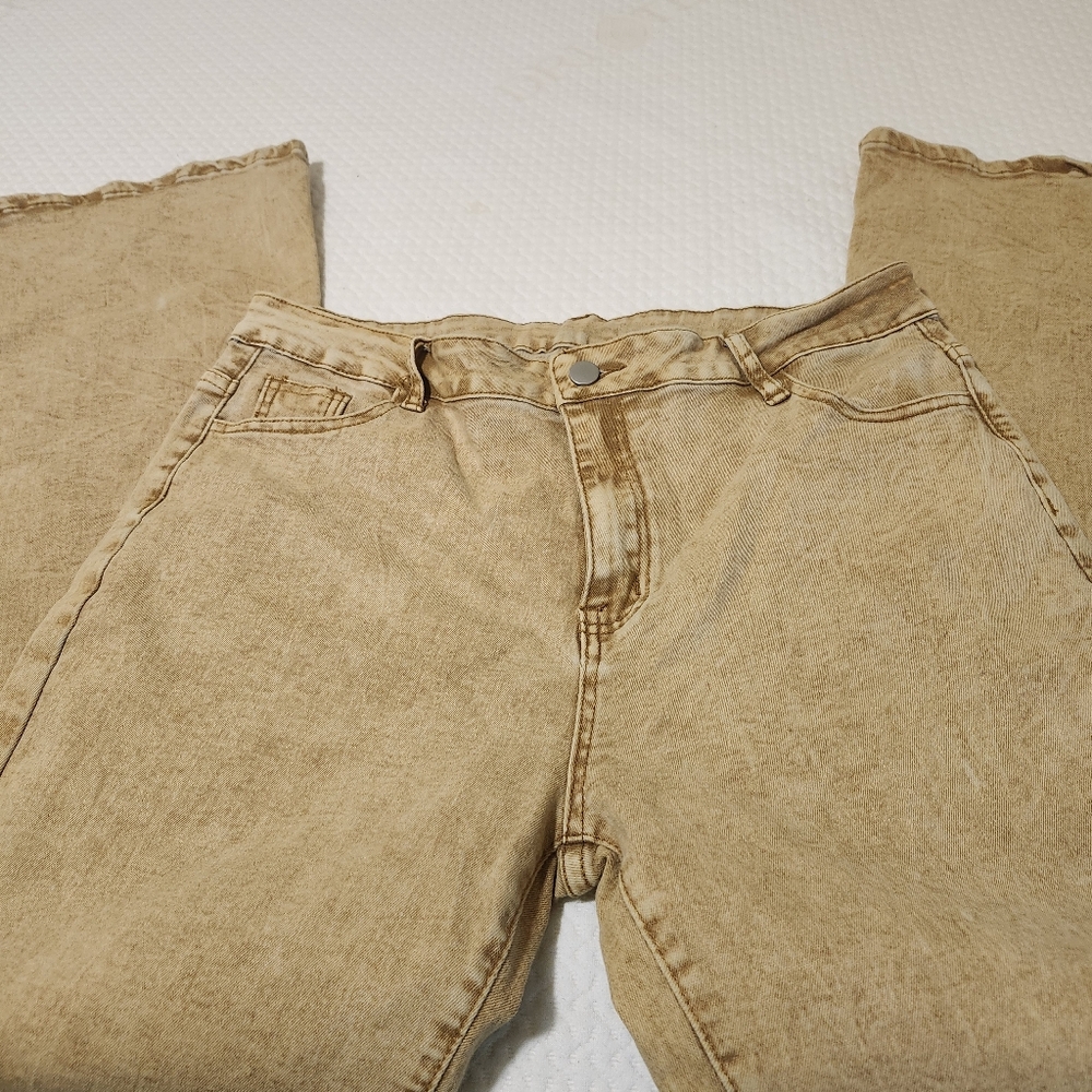 Women's Tan Jeans
